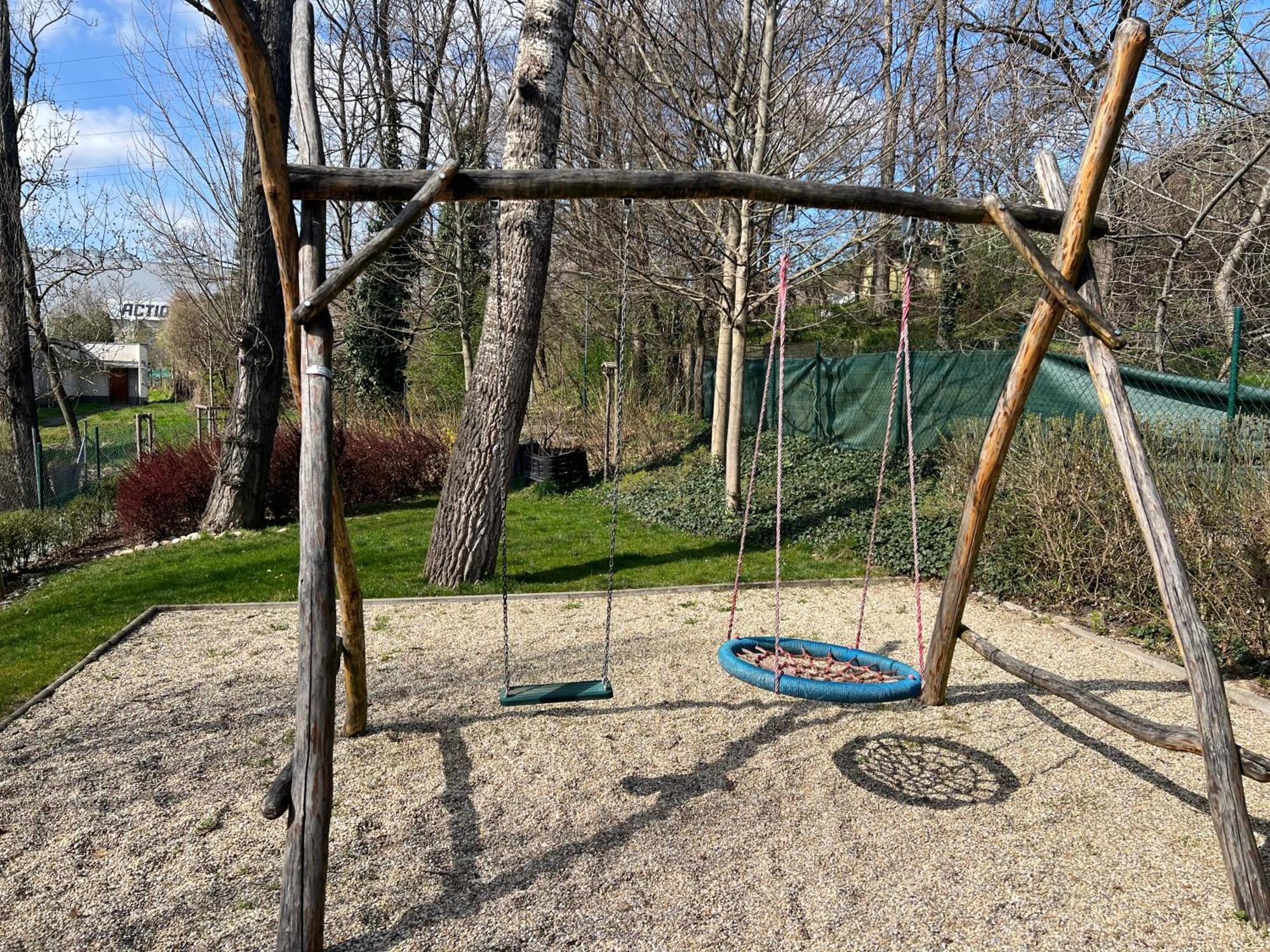Forest Park Garden Apartment Bratislava Luaran gambar